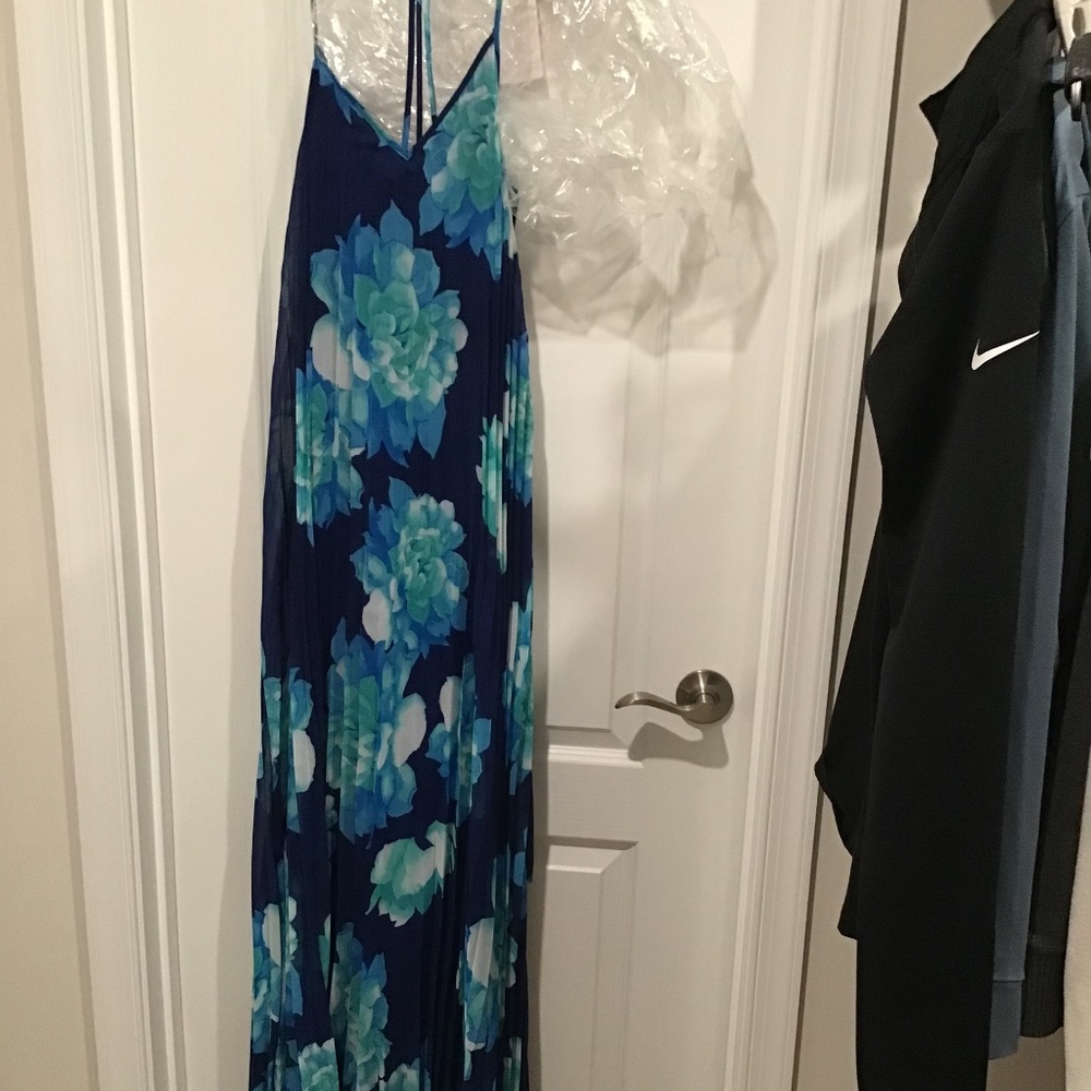 Pleated maxi dress